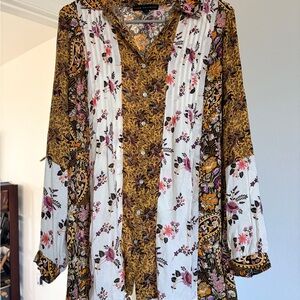 Jane and Delancey Multicolor Floral Tunic